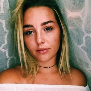 Meet your Posher, Savannah